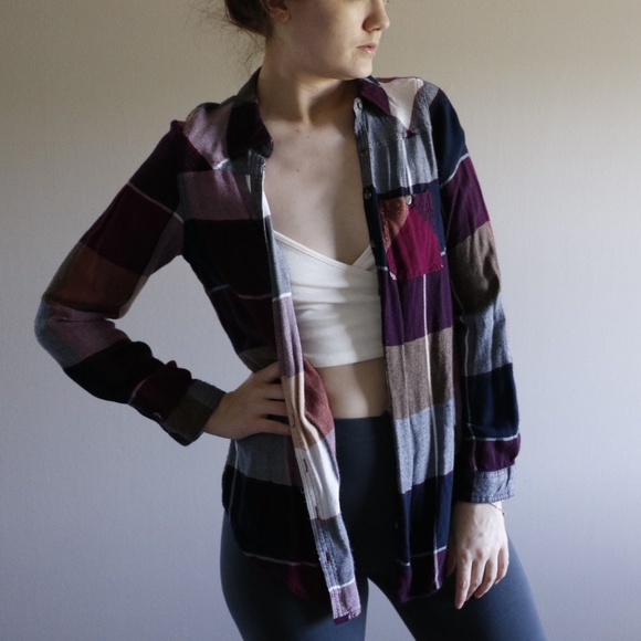 Maurices Tops - CLOSET CLEAROUT 🍁 Plaid Button Up